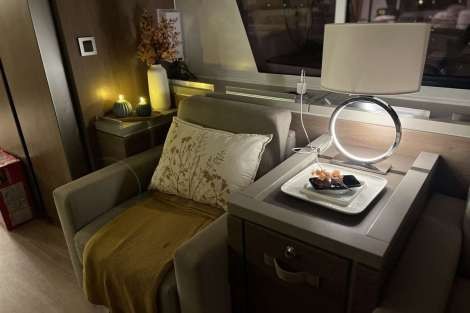 Review img # 2 of the yacht BLUE LAGOON