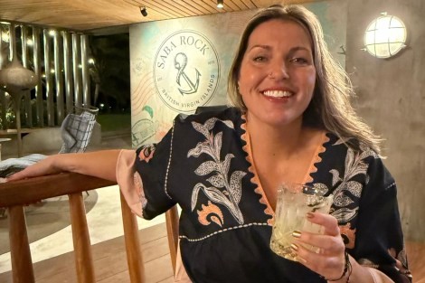 Review img # 7 of the yacht PERPETUAL BLUE